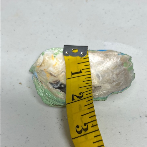 Hand Painted Green and Gold Decorative Shells - Picture 10 of 10